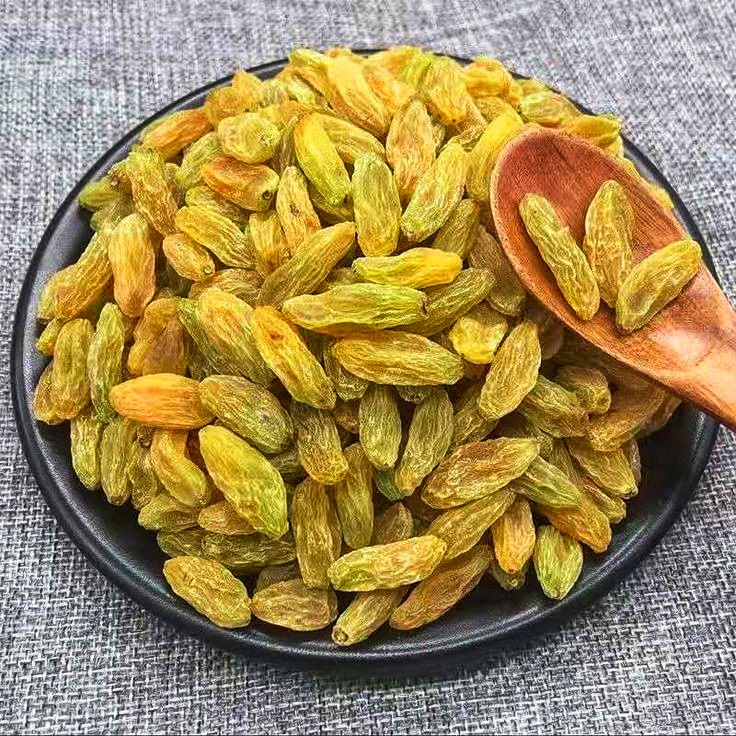 Discover the Zesty Sweetness of Iranian Green Raisins