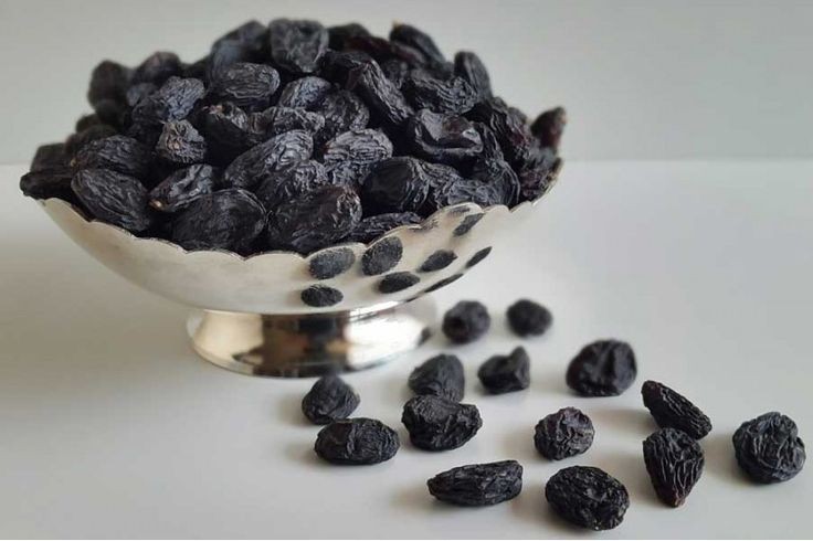 Discover the Richness of Iranian Black Raisins
